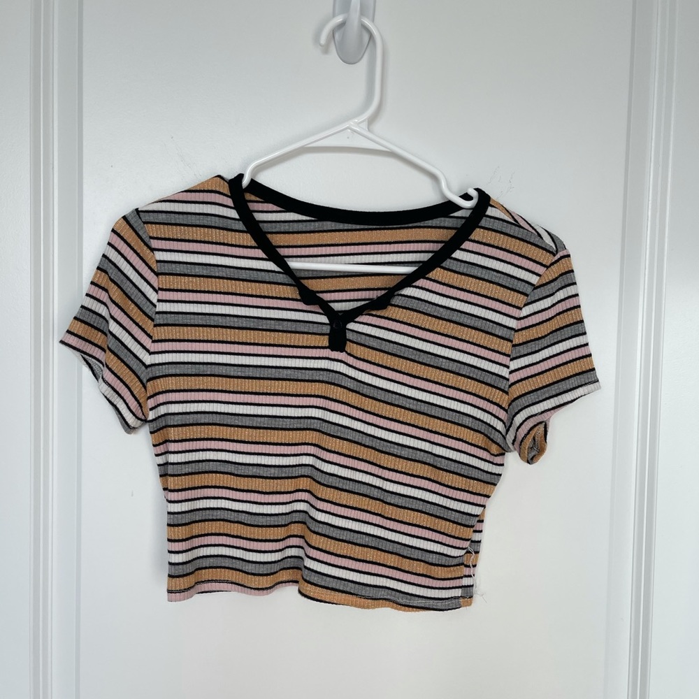 Striped short sleeved crop top